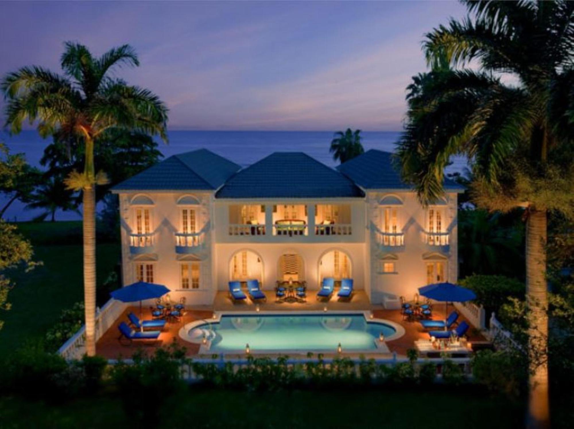 Lux Italy Villa